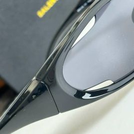 Picture of Balenciga Sunglasses _SKUfw55406372fw